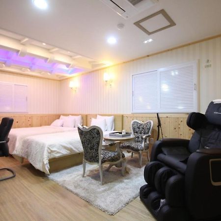 Yeosu Mj Motel Exterior foto
