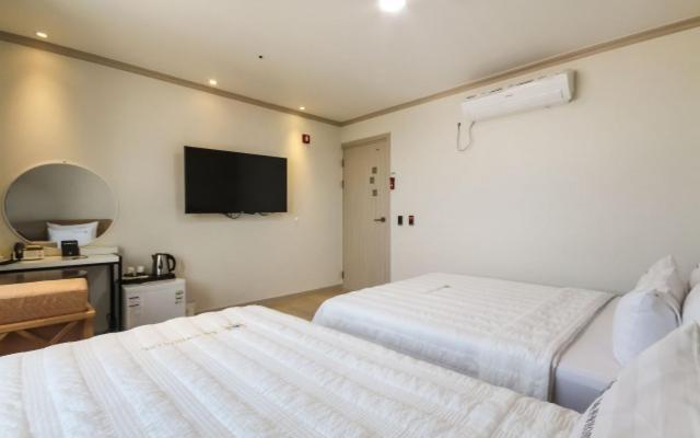 Yeosu Mj Motel Exterior foto