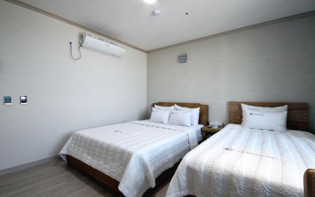 Yeosu Mj Motel Exterior foto